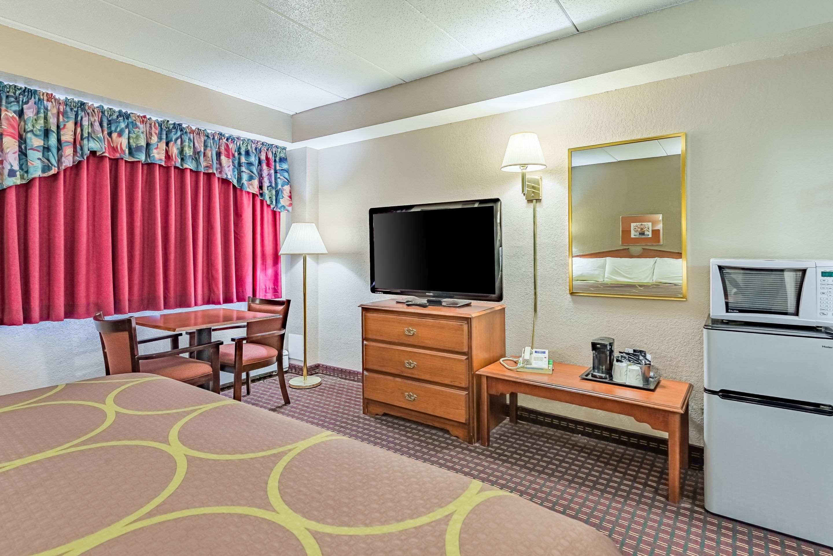 Rodeway Inn Saint Joseph Exterior foto